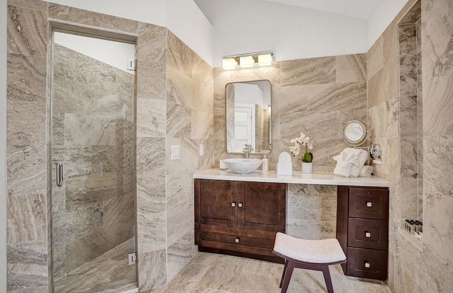 The Grand Luxe 8BR Villa w Pool and Basketball - Foto 49