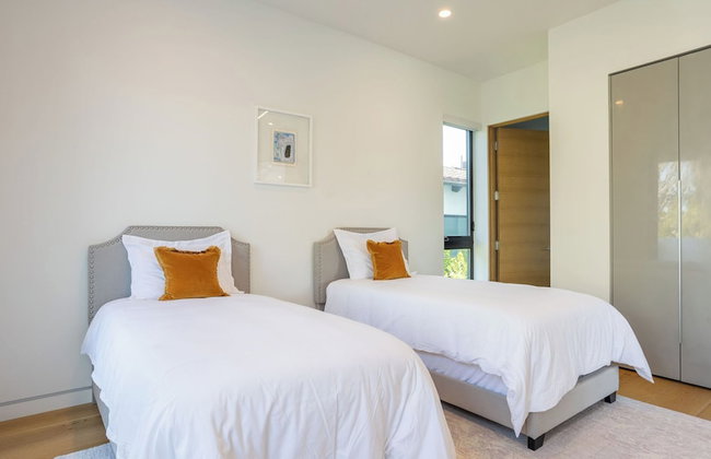 Luxe Weho Villa, Walk to Melrose Ave, Pool + Hot Tub North Vista by Avantstay - Foto 121