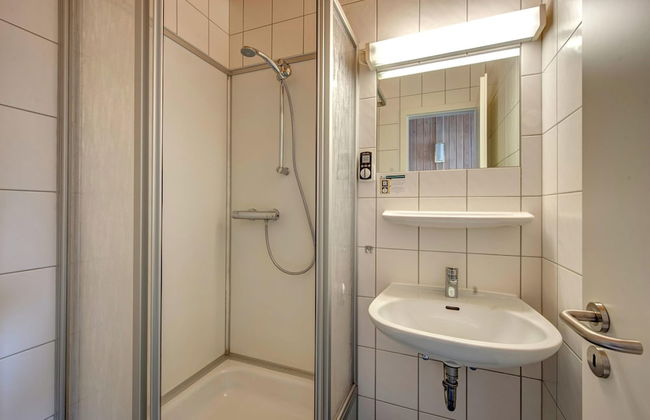 Single Storey Bungalow near Water Reservoir in Nordeifel - Foto 7