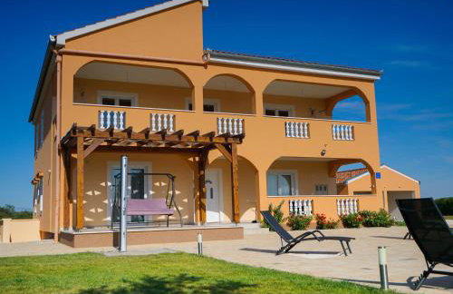 Holiday Home in Prkos With Private Pool - Foto 4