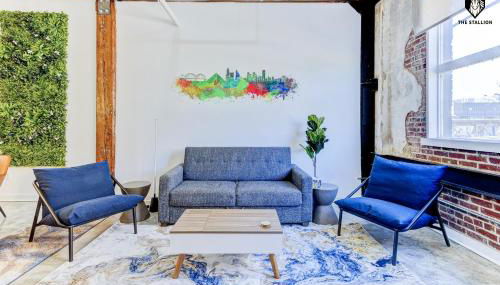 The Stallion #106 - Walk to Museums, Luxe Loft with free gated parking - Foto 5