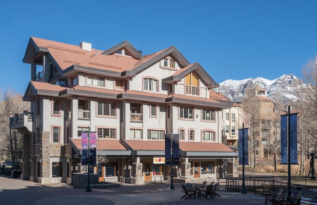 Centrum 302 by Avantstay Gorgeous Condo w/ Great Views & Steps Away From Ski Runs! - Foto 1
