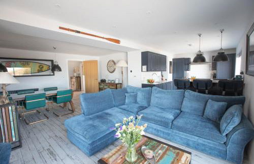 UPPER BEACH HOUSE - Photo 50