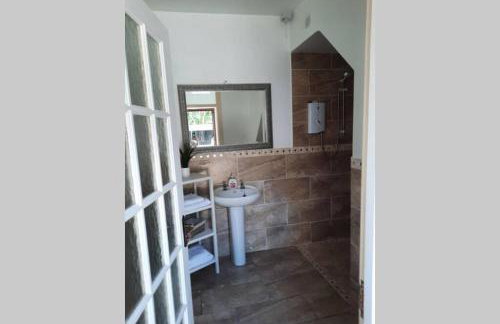 The Loft at Rock Cottage with hot tub - Foto 12