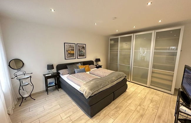 Milan Modern Retreat - Photo 2