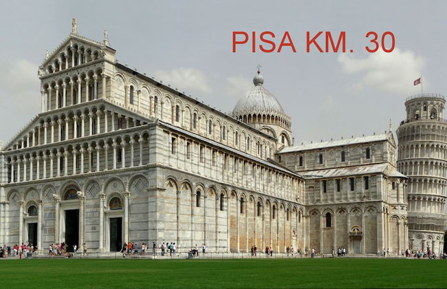 Villa In Lucca Placed in a Residential Area, all Services Nearby - Foto 24