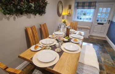 Coachway Cottage - Photo 10