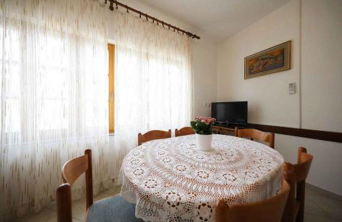 Apartment with A - C in Mali Iz-Insel Iz 53442 - Foto 2