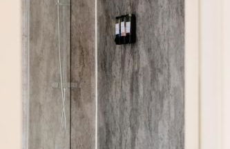 Bottom of Royal Mile 7 Beds Sleeps 12 3 Bthrooms - Photo 25