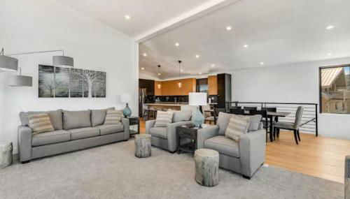 New Ultra-Modern Home Overlooking the Lake - Foto 4