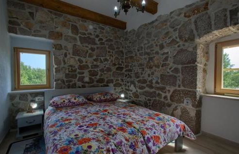 4 Bedroom Lovely Home In Garica - Photo 33