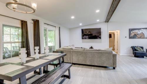 Riverfront Home with Porches and Views in Cotter! - Foto 5