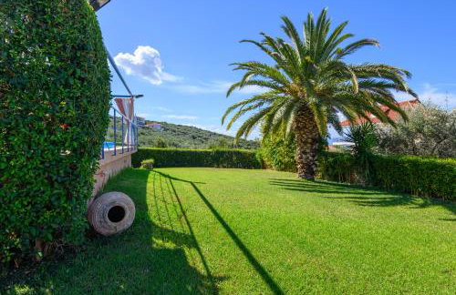 Cozy Small Smart Villa with Private Pool Mikri Mantineia Kalamata - Foto 2