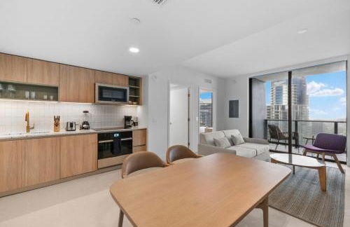 On 46th Floor! Amazing Views and Free Parking - Foto 24