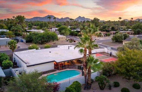 Pickleball Court~ Hot Tub & Pool~ Mini Golf~Games - Foto 4