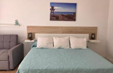 Floridos Playa Piso reformado de 2 habitaciones a 50m de la playa - Foto 14