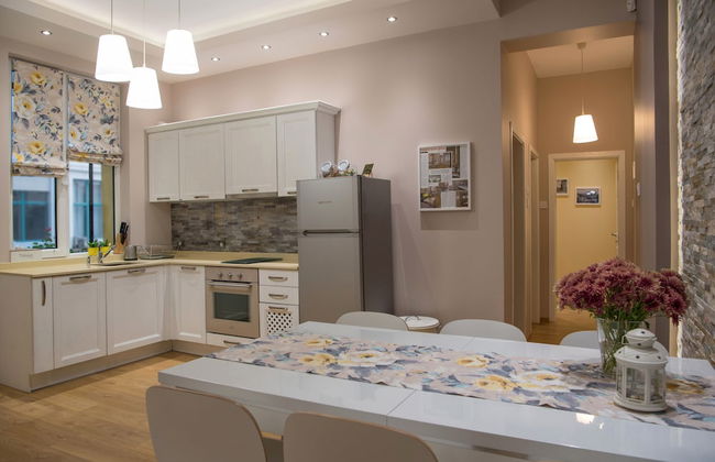 The North Tower Apartment - Photo 1