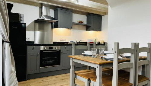 Stable Cottage with pre booked use of Indoor Swimming Pool - Foto 4