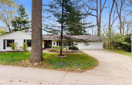 Twilight Ridge Near Downtown South Haven and Lake - Foto 48