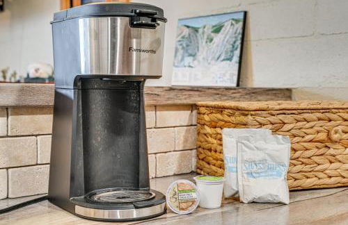 Ski-InandSki-Out Studio at Greek Peak, Pets Welcome! - Photo 16