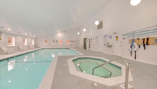 1 Mi to Nubs Nob Ski Resort Harbor Springs Condo - Foto 2