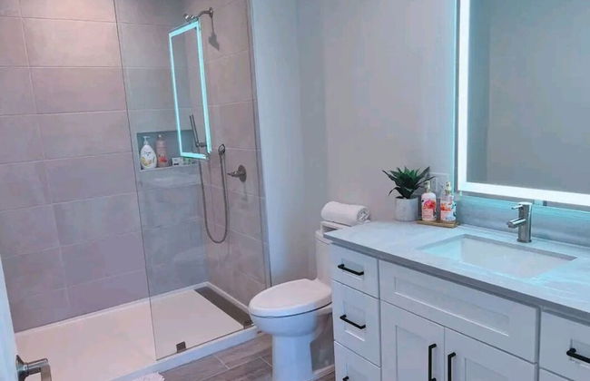 Lux and Cozy 2beds 2 Baths up to 8 guest - Foto 9