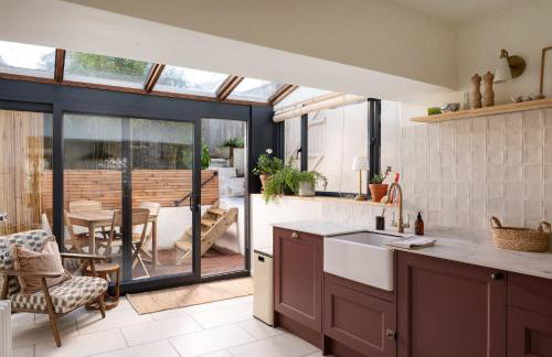 Traditional Cornish Cottage & Garden Redruth - Photo 1