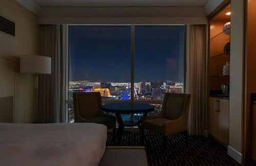 TRUMP 56th Floor - Sphere and Strip View - No Resort Fees - Photo 11