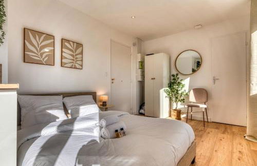 La Suite Crème - Métro D - Gare de Vénissieux - Foto 14