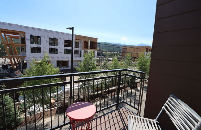 Arrow Luxury Rooftop Shopping and More! - Foto 34