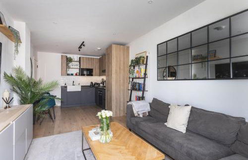 Stylish Hackney Wick Apartment with Terrace - Foto 9