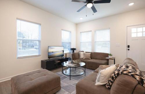 5 Min to Elon - 7 Min to Downtown - Washer and Dryer - Foto 54