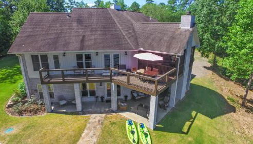 L & L Lodge - Six Bedrooms! Pet-Friendly! - Foto 3