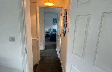 Large Stylish 2 Bedroom Apartment Stevenage Sleep 6 - Foto 35