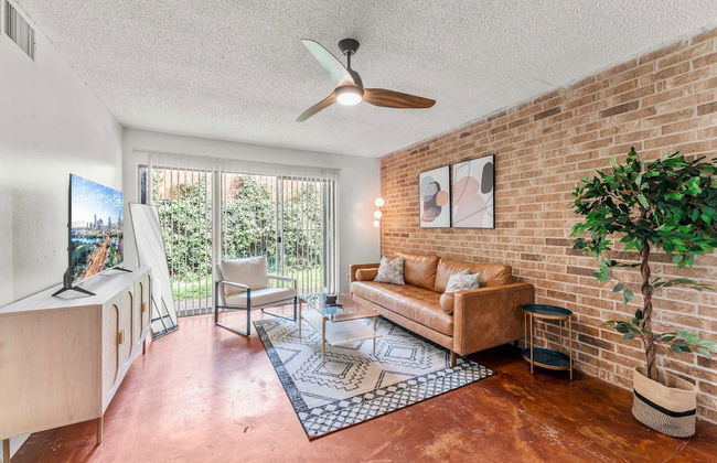 Prime Soco Airy 1BR King Suite w Pool Parking - Foto 9