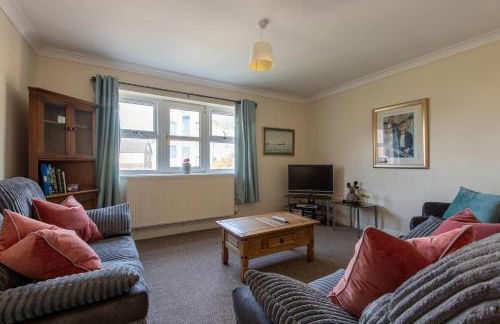 13 Victoria Road Apartment - Photo 12