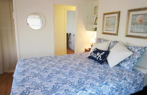 Whip-o-Will Woods: Dog-Friendly Cape Cottage - Photo 8