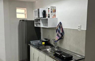 04 - ESTÚDIO com ÁREA PRIVATIVA, Vaga de garagem, Máquina de lavar, Wi-fi, TV smart, próximo a Skema School - Foto 3