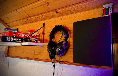 Stay by Home Deluxe Apartment WiFi-PS4-TV-Loft-Bath-Kitchen - Foto 18