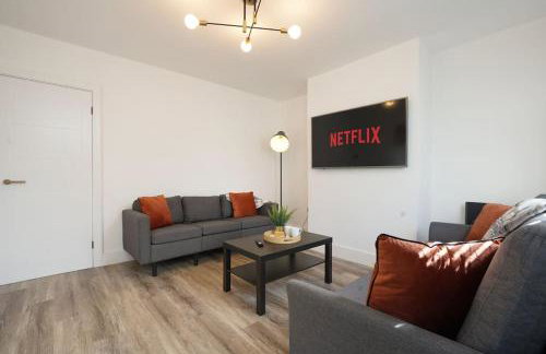 Beighton - 3 Bed Spacious Home with FREE Parking, Great for Groups & Families - Hosted by Stay Host Save - Foto 3