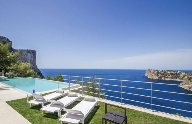 Villa in Tranquil Hillside Location - Foto 24