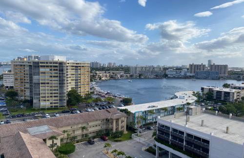 Premium Oceanview Living Full Kitchen & Miami Chic Vibes -14 A - Foto 11