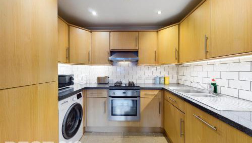 Redhill town centre apartment by Livingo - Foto 2