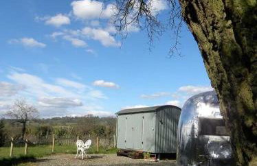 Ludlow Vintage Airstream - Photo 10