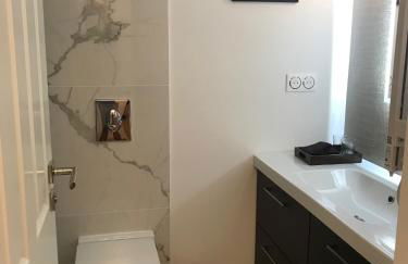 LAZARE Maison de Maître , appartements de standing avec parking privatif à seulement 7 minutes à pied du centre historique de Béziers - Photo 34