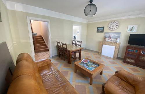 gîte iaorana - maison en centre ville - Foto 12