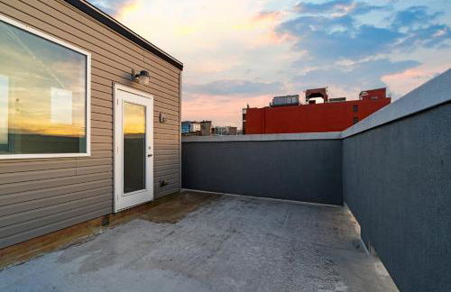 Luxury 3BR Rooftop Apartment Walk to MET and Metro - Foto 34