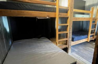 Equipped Cabin Surrounded by Nature in Indiana - Foto 5