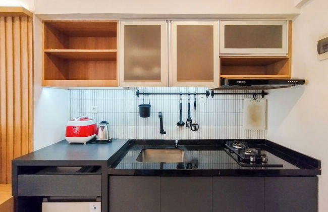 Spacious Classic Studio At Jarrdin Cihampelas Apartment - Photo 9