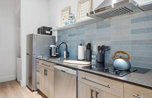 Memory - Adorable 1 BR Apt with Heated Pool - Photo 17